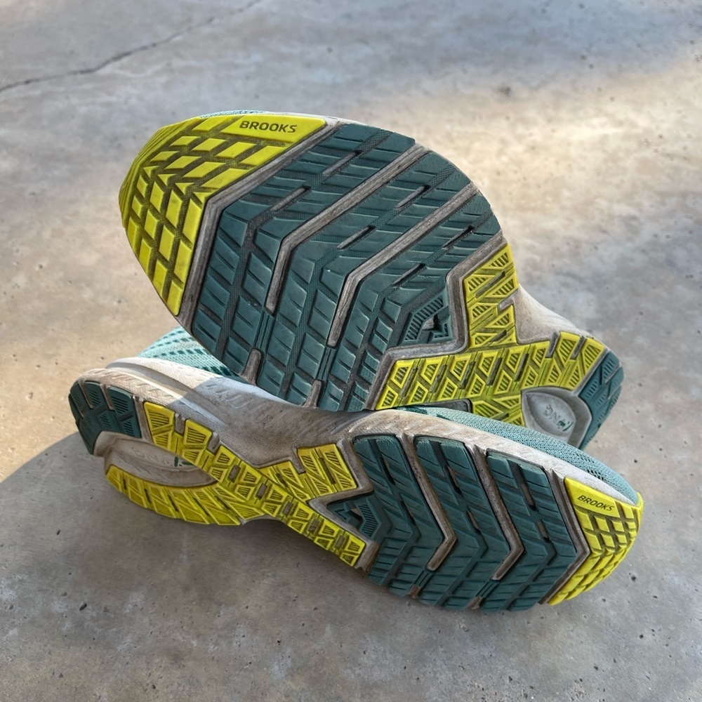 BROOKS LAUNCH 6 RUNNING SHOES WOMENS SZ 8 .5B $140 MSRP NICE - Picture 8 of 9